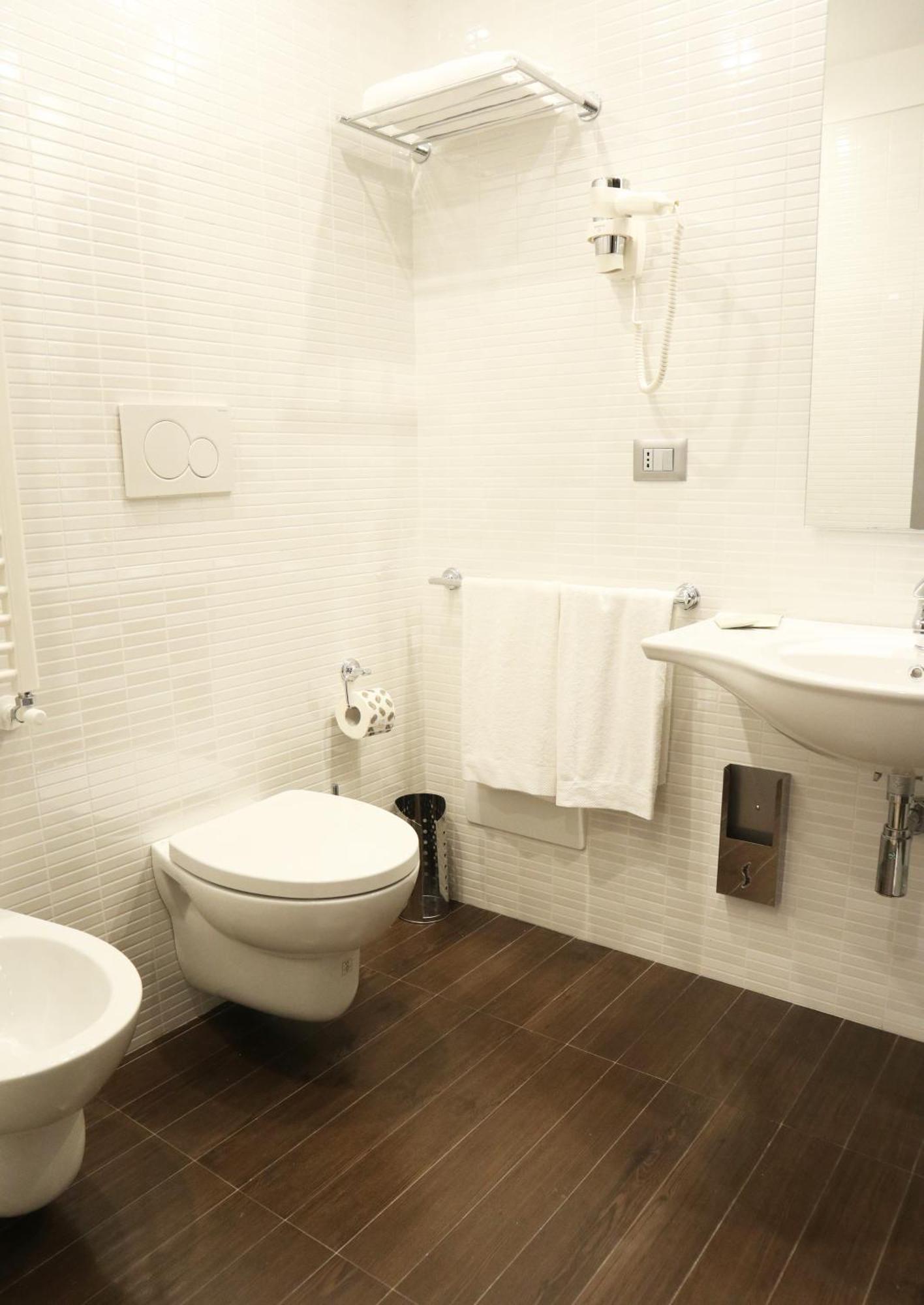 Victor Hotel باري المظهر الخارجي الصورة
