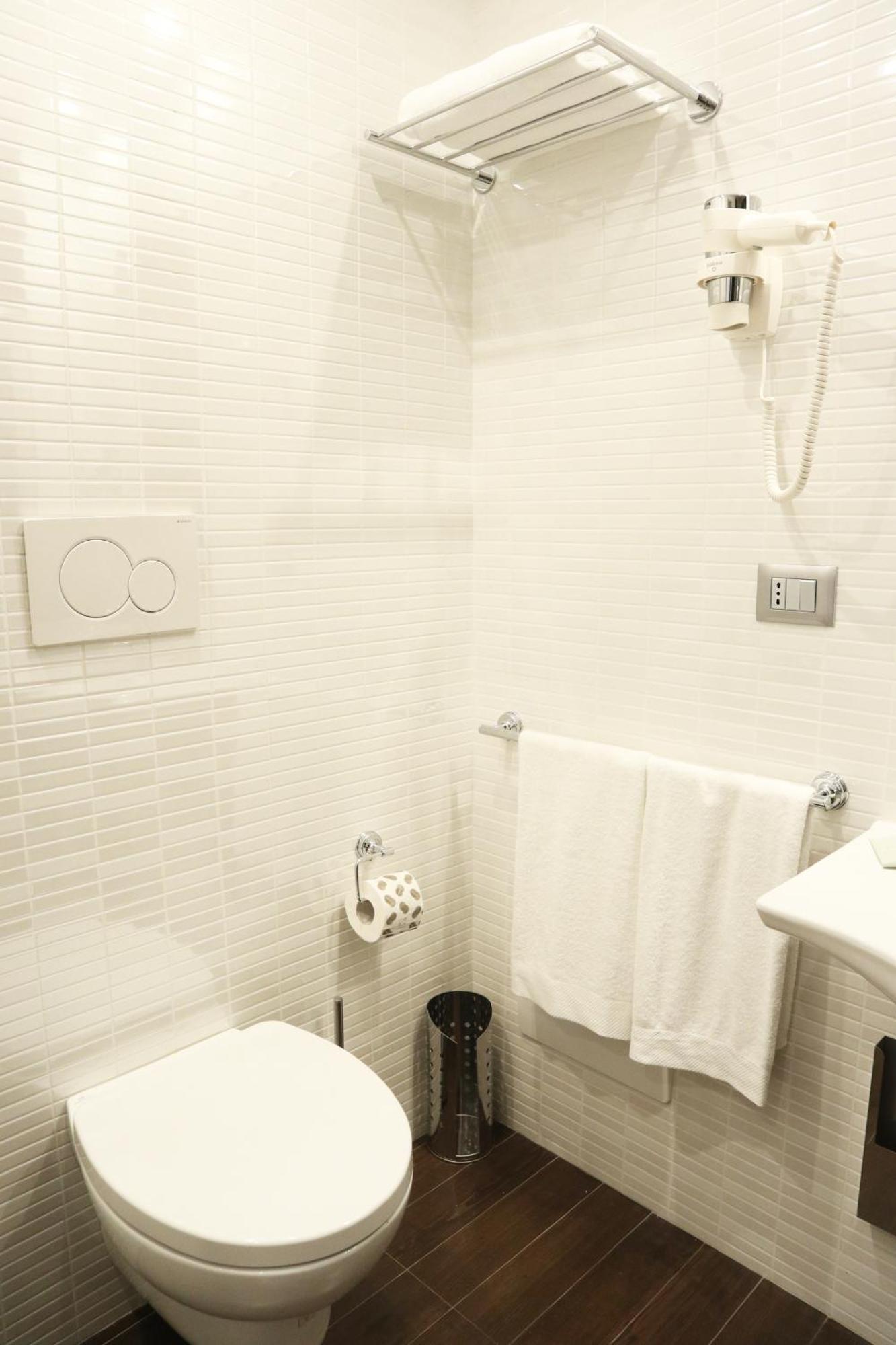Victor Hotel باري المظهر الخارجي الصورة