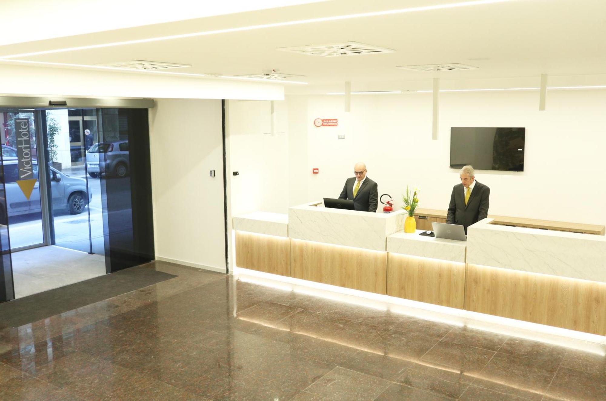 Victor Hotel باري المظهر الخارجي الصورة