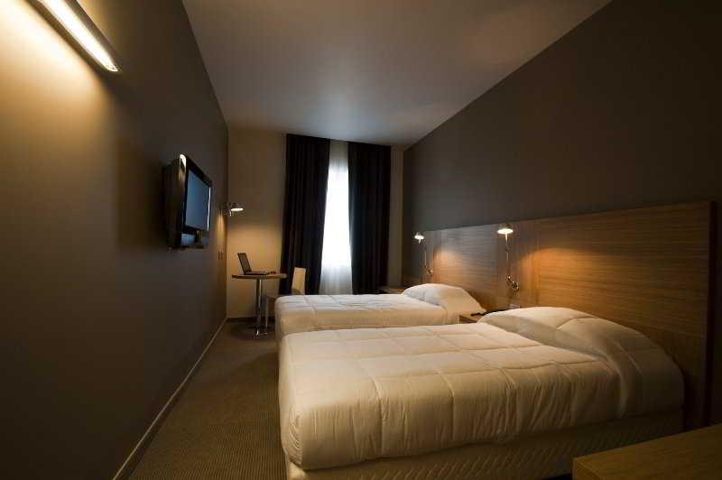 Victor Hotel باري الغرفة الصورة