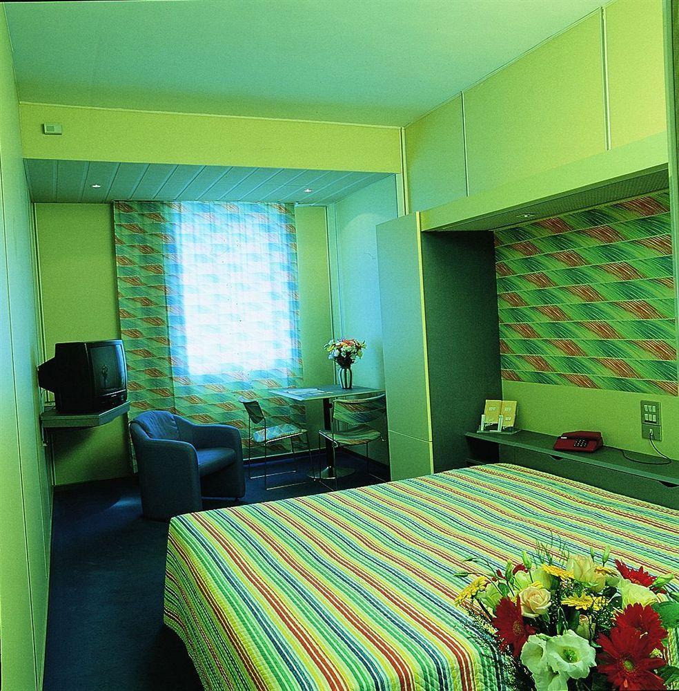 Victor Hotel باري الغرفة الصورة