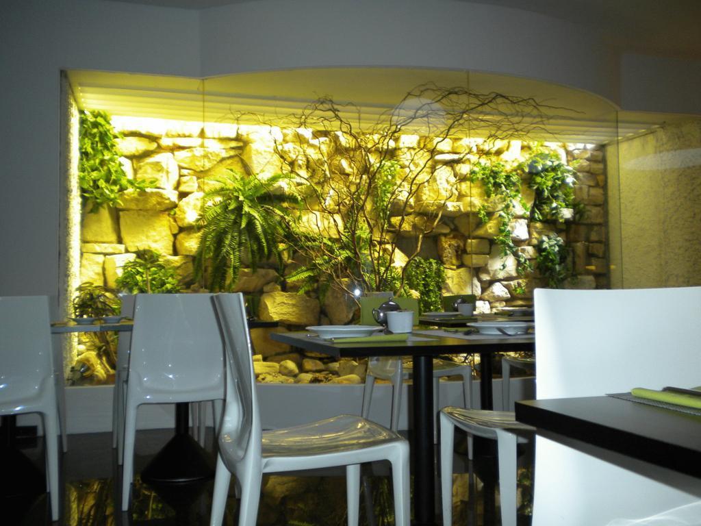 Victor Hotel باري المطعم الصورة
